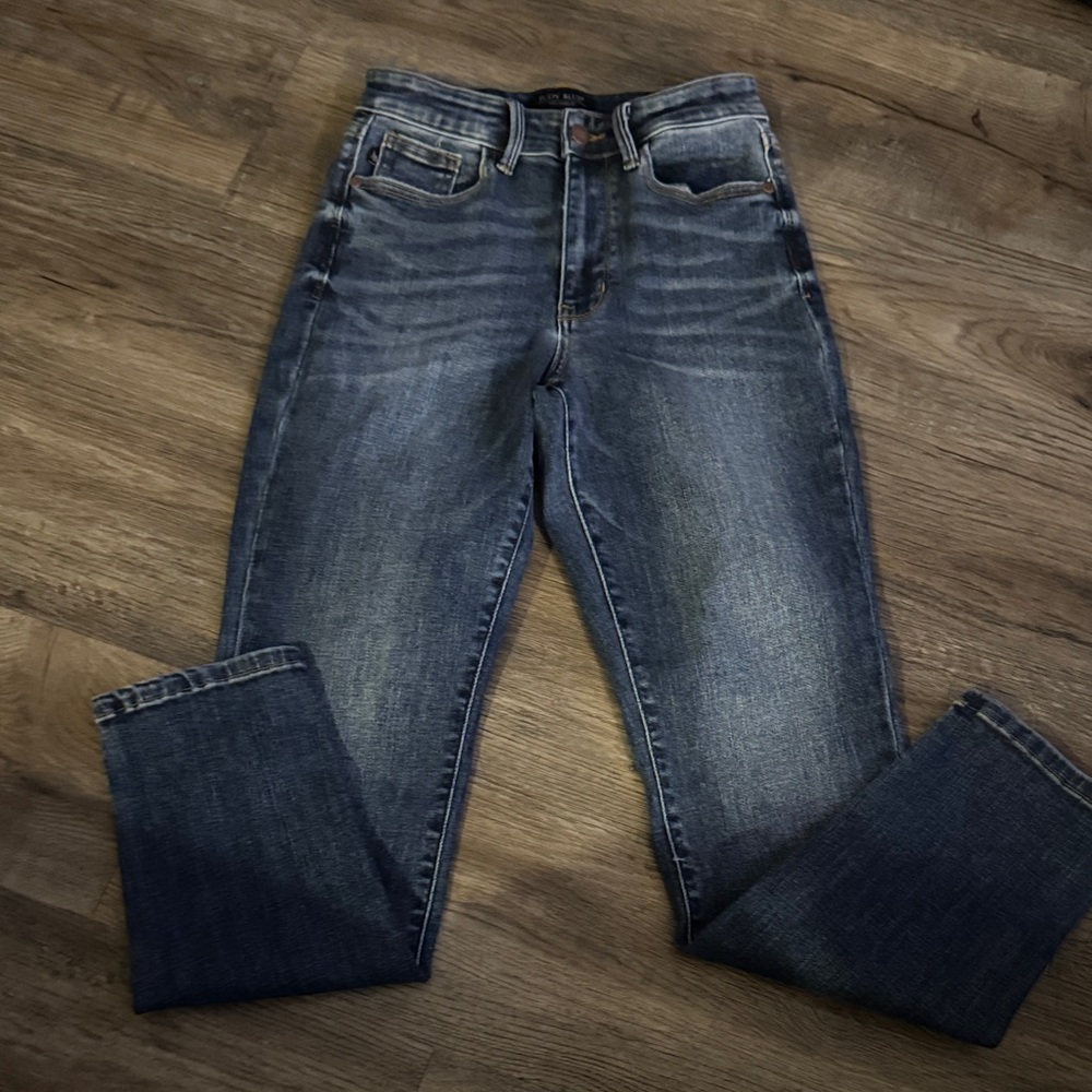 Judy Blue Slim Fit Jeans
